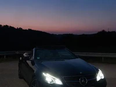 Gebraucht Mercedes E350 AMG line 258 PS (189 kW) 2015 Schwarz Cabrio