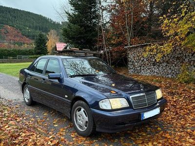 Mercedes C180