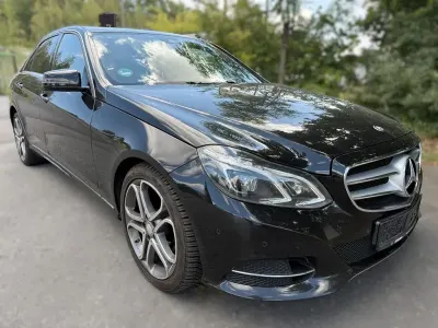 Gebraucht Mercedes E200 136 PS (100 kW) 2015 Schwarz Limousine