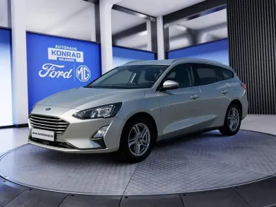 Begagnad Ford Focus Cool & Connect 125 HK (91 kW) 2022 Silver Kombi