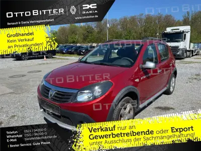 Gebraucht Dacia Sandero Stepway 84 PS (61 kW) 2011 Flammenrot Kleinwagen