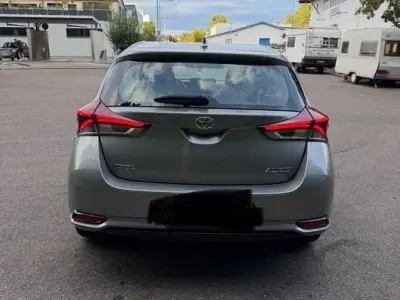 Gebraucht Toyota Auris 99 PS (72 kW) 2016 Grau Limousine