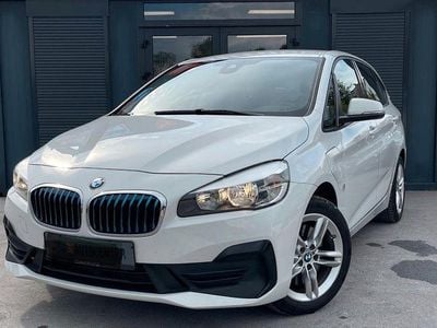 Gebraucht BMW 225 Active Tourer iPerformance 224 PS (164 kW) 2018 Weiß Van / Kleinbus