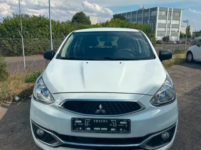 Gebraucht Mitsubishi Space Star 70 PS (51 kW) 2019 Weiß Kleinwagen