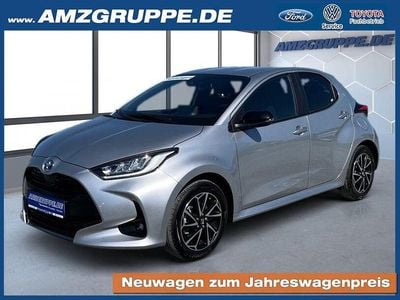 Gebraucht Toyota Yaris Hybrid 93 PS (68 kW) 2024 Shimmering silber met Kleinwagen