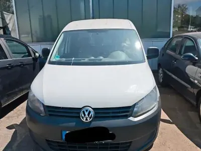 Gebraucht VW Caddy 75 PS (55 kW) 2012 Weiß Van / Kleinbus