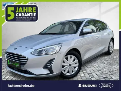 Gebraucht Ford Focus Trend 101 PS (74 kW) 2018 Silber Limousine