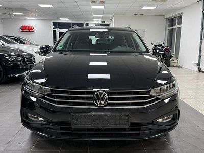 Gebraucht VW Passat Conceptline 150 PS (110 kW) 2021 Schwarz Kombi