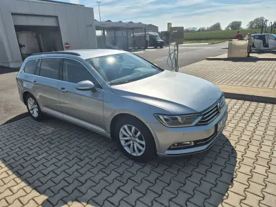 Gebraucht VW Passat Comfortline 150 PS (110 kW) 2018 Silber Kombi