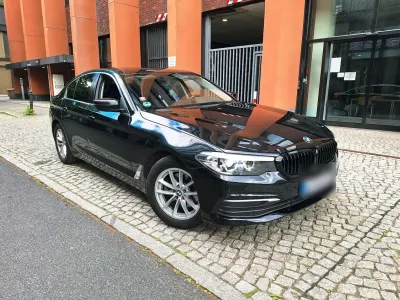Gebraucht BMW 520 185 PS (136 kW) 2018 Schwarz Limousine