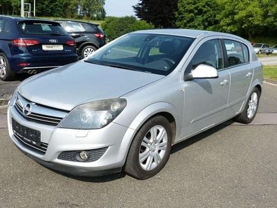 Gebraucht Opel Astra 90 PS (66 kW) 2009 Silber Limousine