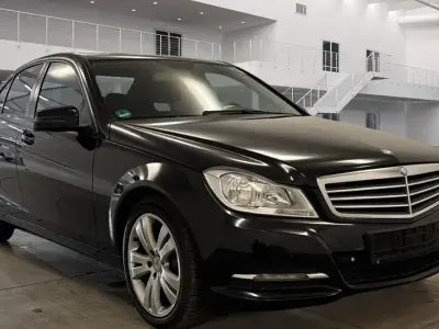 Gebraucht Mercedes C180 156 PS (114 kW) 2012 Schwarz Limousine