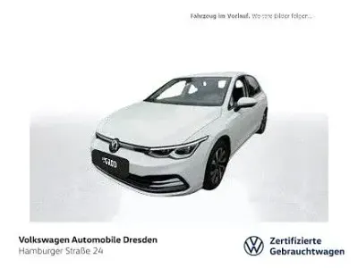 Gebraucht VW Golf VIII Active 150 PS (110 kW) 2023 Weiß Limousine