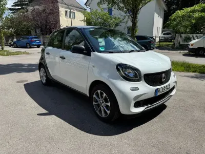 Gebraucht Smart ForFour 71 PS (52 kW) 2019 Weiß Kleinwagen