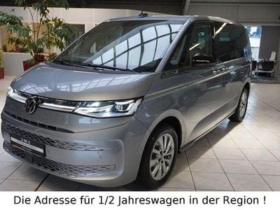 Gebraucht VW Multivan Style 150 PS (110 kW) 2025 Silber Van