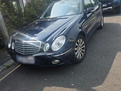 Mercedes E220