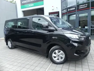 Usata Ford Tourneo Custom 136 CV (100 kW) 2025 Nero Furgone