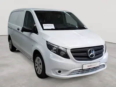 Gebraucht Mercedes Vito 136 PS (100 kW) 2020 Arktisweiß Van