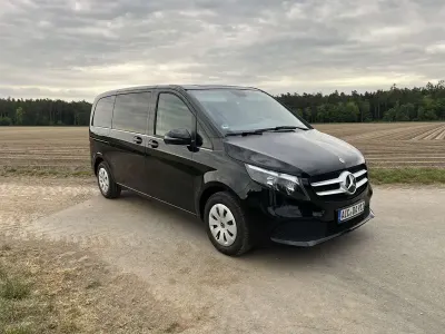 Gebraucht Mercedes V220 163 PS (119 kW) 2020 Schwarz Van / Kleinbus