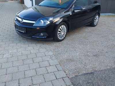 Gebraucht Opel Astra Edition 116 PS (85 kW) 2008 Schwarz Coupé