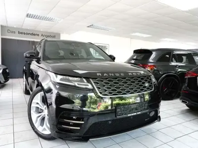 Gebraucht Land Rover Range Rover Velar SE Dynamic 204 PS (150 kW) 2023 Santorini black SUV