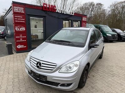 Silber Gebraucht 2008 Mercedes 200 Limousine | 1.700 €