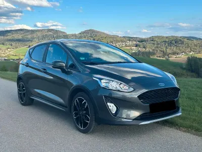 Gebraucht Ford Fiesta Active 101 PS (74 kW) 2018 Andere farben Kleinwagen