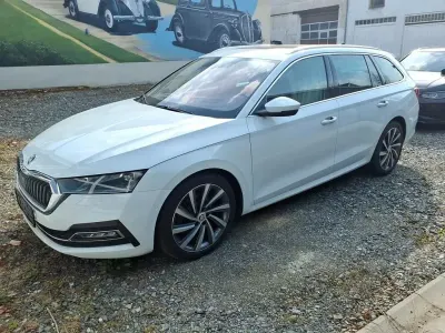 Gebraucht Skoda Octavia Style 150 PS (110 kW) 2021 Weiß Kombi