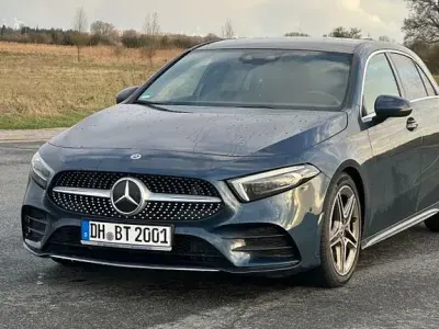 Brugt Mercedes A250 AMG line 224 HK (164 kW) 2020 Blå Sedan