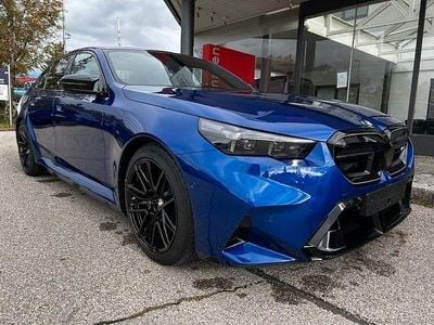 Używany BMW M5 Performance 727 KM (534 kW) 2025 Niebieski Sedan/Limuzyna