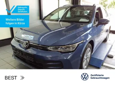 Gebraucht VW Golf VIII Basis 116 PS (85 kW) 2024 Anemonenblau metallic Kombi