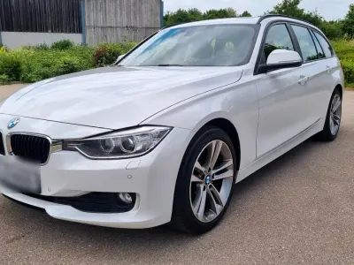 Gebraucht BMW 318 Sport Line 143 PS (105 kW) 2013 Weiß Kombi