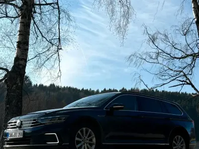 Gebraucht VW Passat GTE 220 PS (161 kW) 2020 Blau Kombi