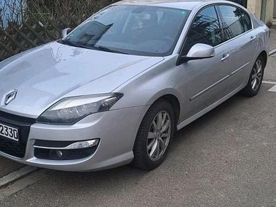 Grau Gebraucht 2025 Renault Laguna Limousine | 3.999 €