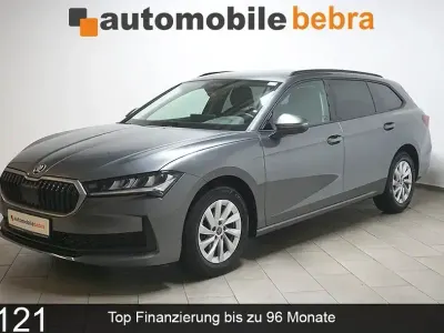 Gebraucht Skoda Superb Essence 150 PS (110 kW) 2025 Grau Limousine