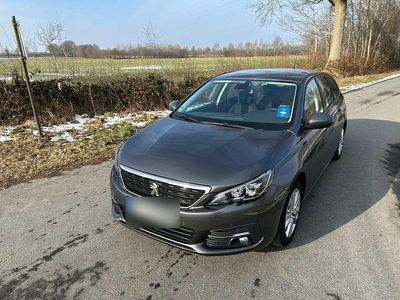 Gebraucht Peugeot 308 SW 130 PS (95 kW) 2018 Grau Kombi