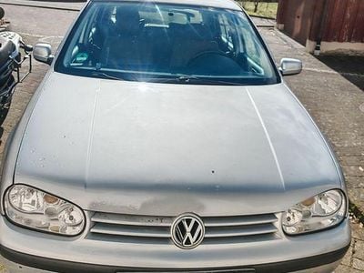 Gebraucht VW Golf IV Basis 116 PS (85 kW) 2000 Silber Limousine
