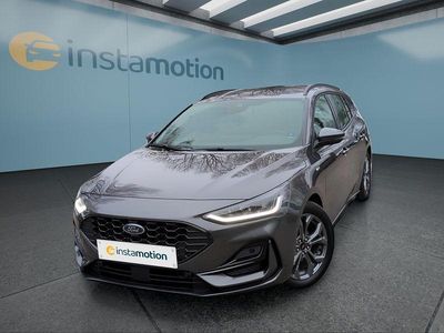 Grau Gebraucht 2024 Ford Focus Kombi | 24.649 € (Guter Preis)