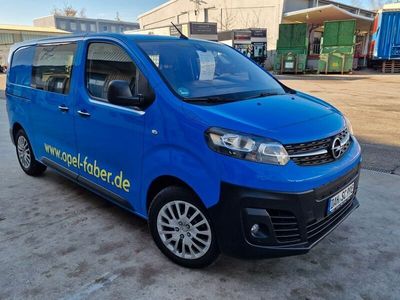 Gebraucht Opel Vivaro-e Combi 100 kW (136 PS) 2023 Blau Van