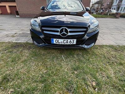 Gebraucht Mercedes C180 156 PS (114 kW) 2015 Schwarz Limousine