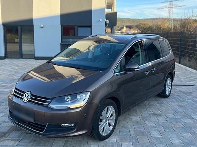 Gebraucht VW Sharan 177 PS (130 kW) 2013 Braun Van / Kleinbus