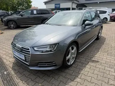 Gebraucht Audi A4 Sport 190 PS (139 kW) 2017 Andere Kombi
