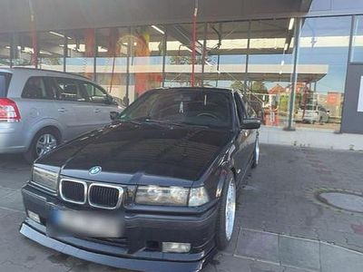 Gebraucht BMW 320 M Sport 150 PS (110 kW) 1998 Schwarz Limousine