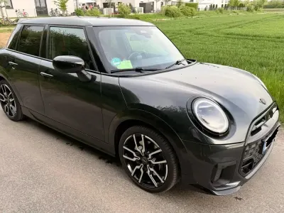 Gebraucht Mini John Cooper Works 204 PS (150 kW) 2025 Schwarz Kleinwagen