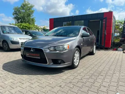 Gebraucht Mitsubishi Lancer 117 PS (86 kW) 2012 Silber Limousine