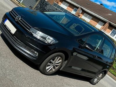 gebraucht VW Touran 2.0 TDI SCR DSG IQ.DRIVE IQ.DRIVE