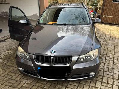Gebraucht BMW 320 170 PS (125 kW) 2008 Grau Kombi