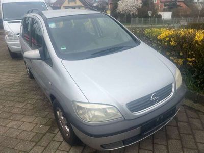 gebraucht Opel Zafira 1.8 16V Elegance