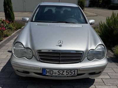 Mercedes C200