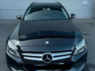 Gebraucht Mercedes C220 170 PS (125 kW) 2015 Schwarz Kombi